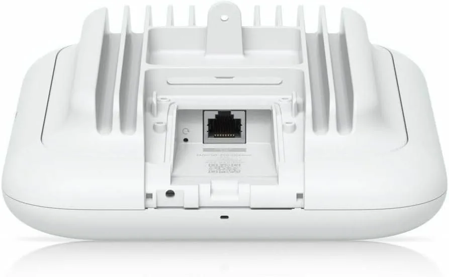 Ubiquiti U7 Pro Tri-Band Wireless Range Extender with IEEE 802.11n/ac/ax/be/v/r/k, 8.60 Gbit/s - Image 4